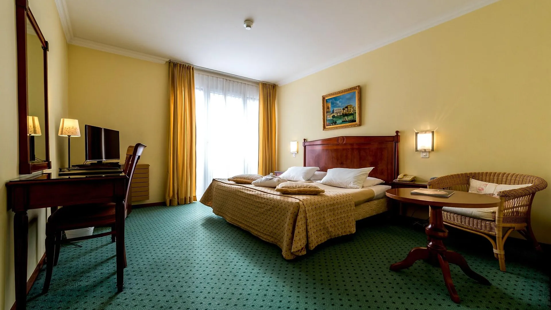 Hotel Churchill Γενεύη 4*,