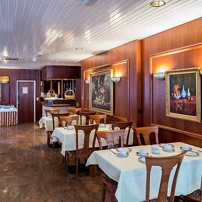 ****  Hotel Churchill Geneva Switzerland